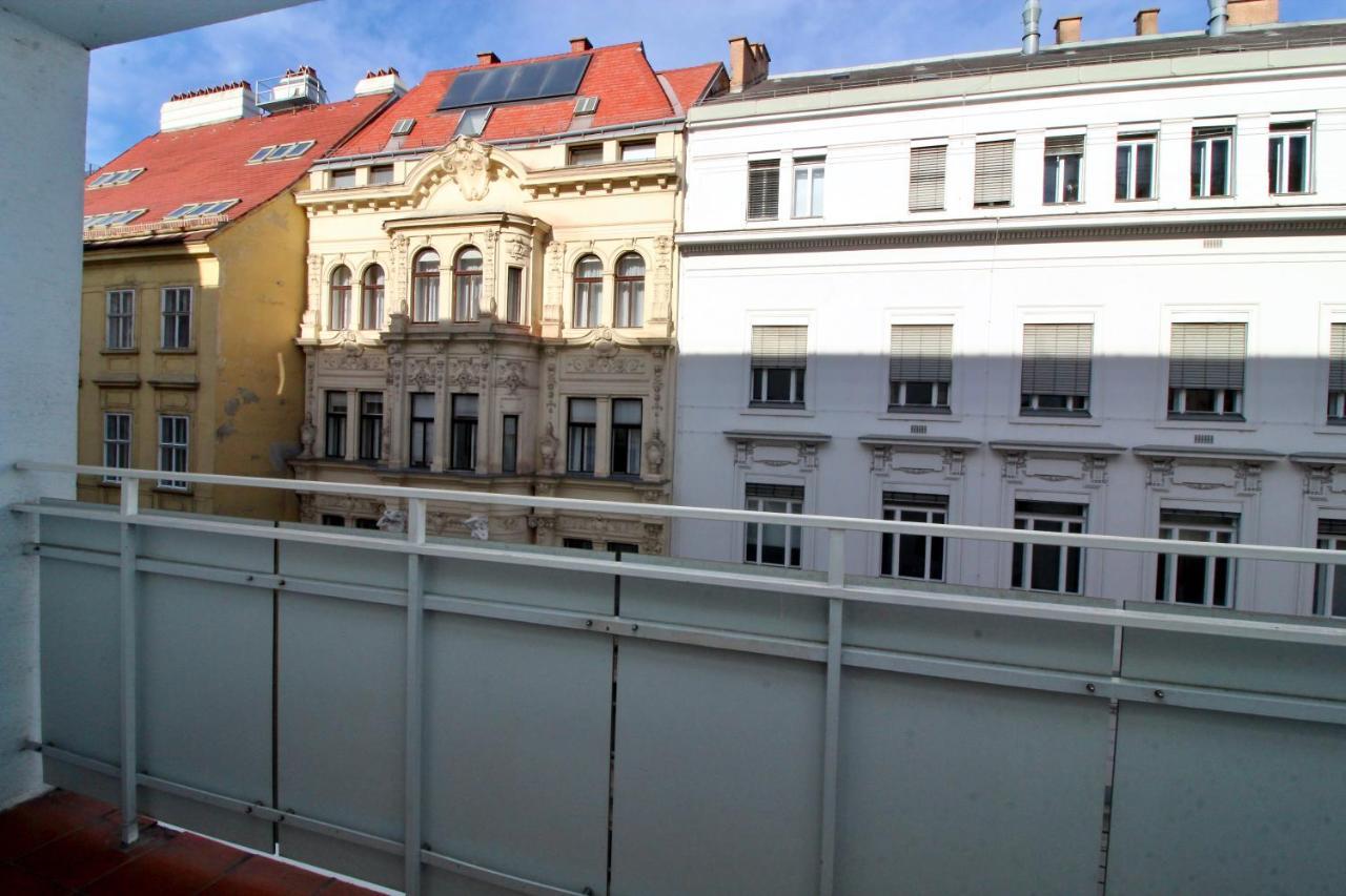 Balcony Apartment - Next To Opera Viyana Dış mekan fotoğraf